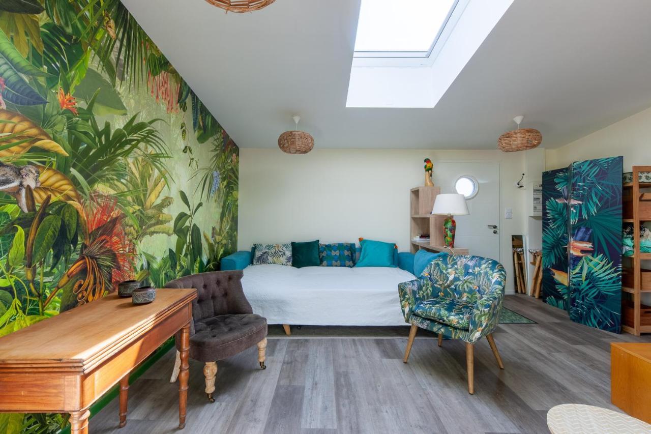 Appartement La Halte Des Miquelots - Appt Avec Jardin à Vains Extérieur photo